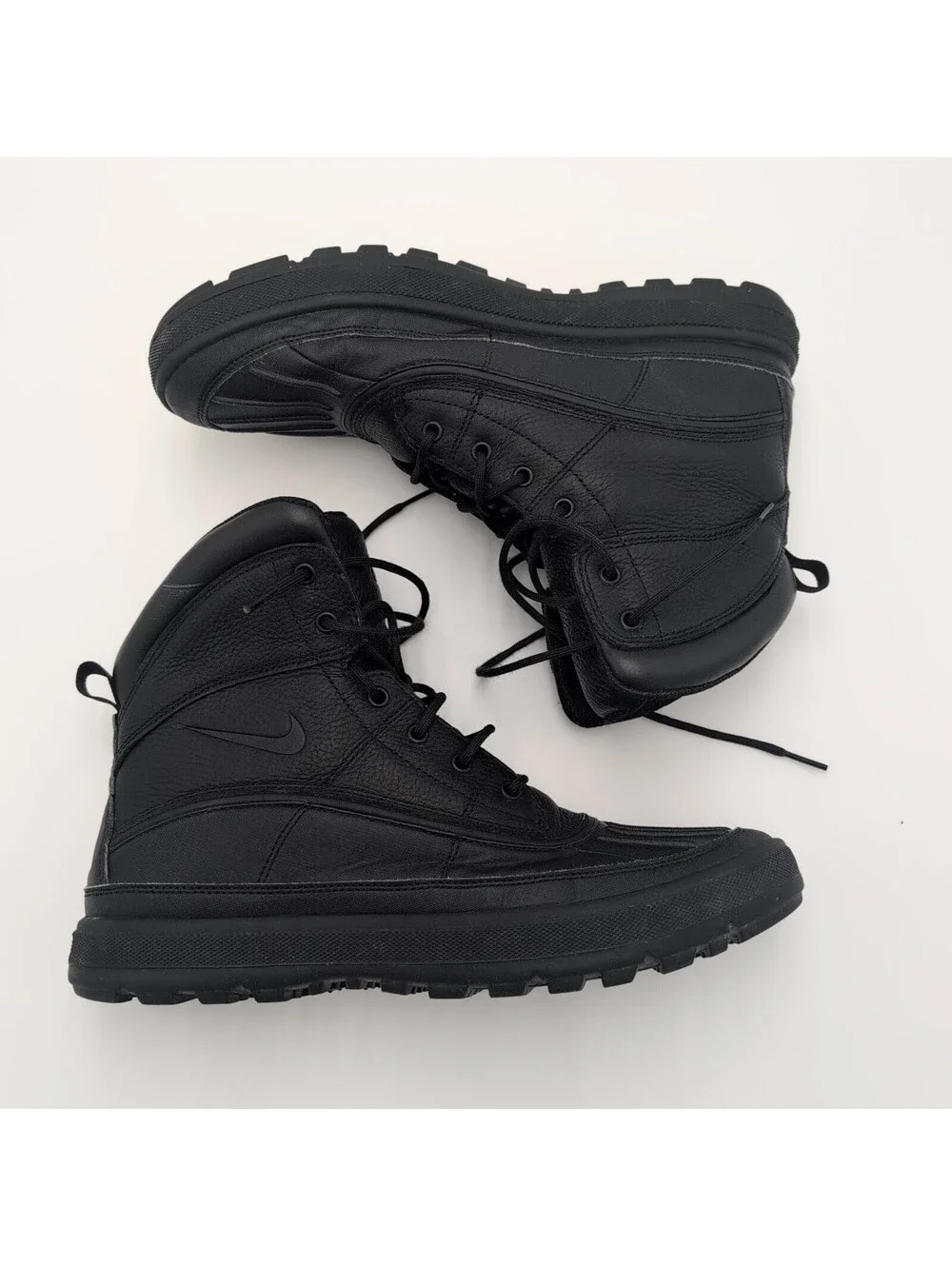 Nike ACG Woodside 2 Triple Black Leather Boots Men's US 11 Hiking 525393-090
